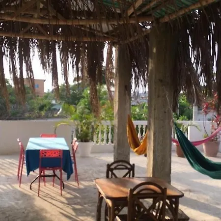 Estela, Habitacion Privada De Flor De Lis Beach House Playas Exterior photo